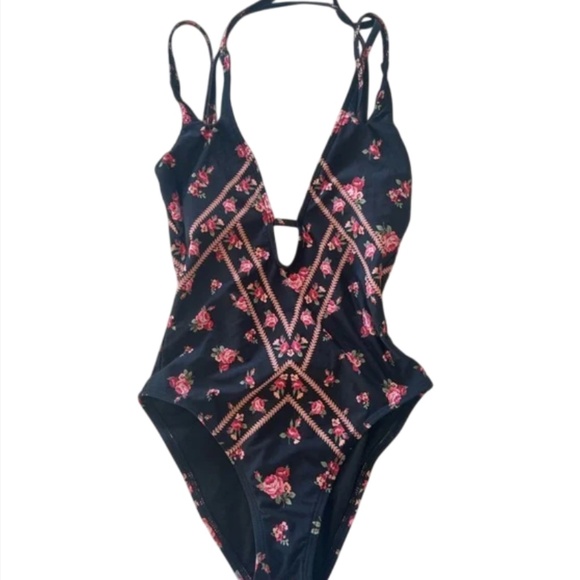 Gianni Bini Other - Gianni Bini One piece bikini